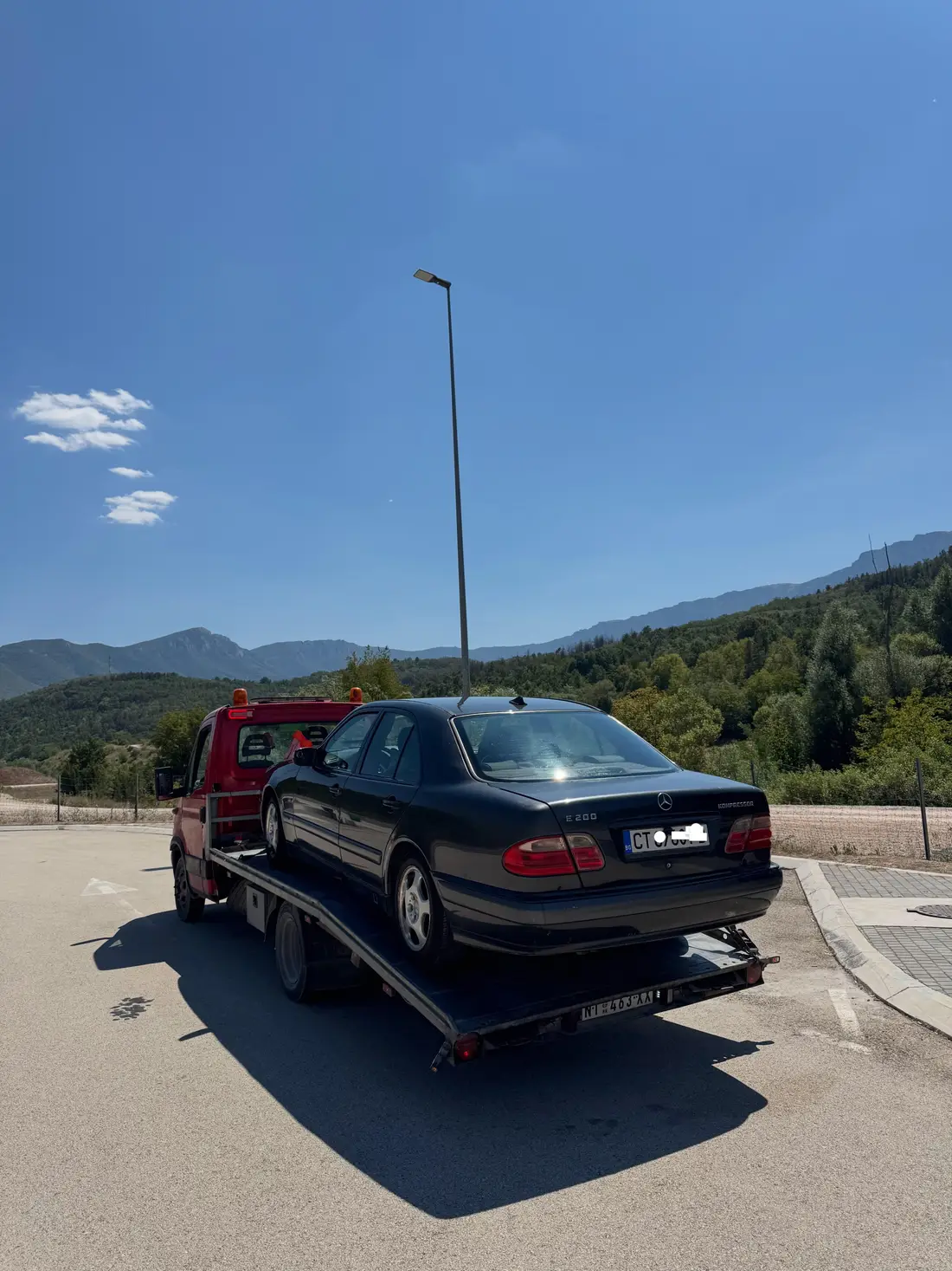 Transport vozila Šlep Službe Ćupić